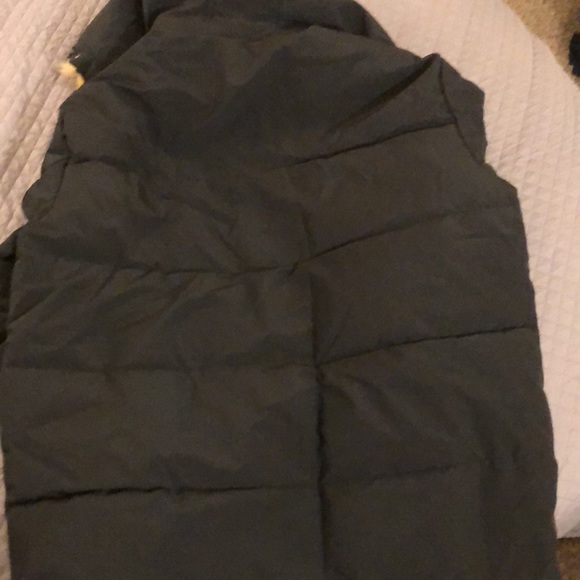 Black puffer long coat with faux fur hood size Large - Picture 11 of 16